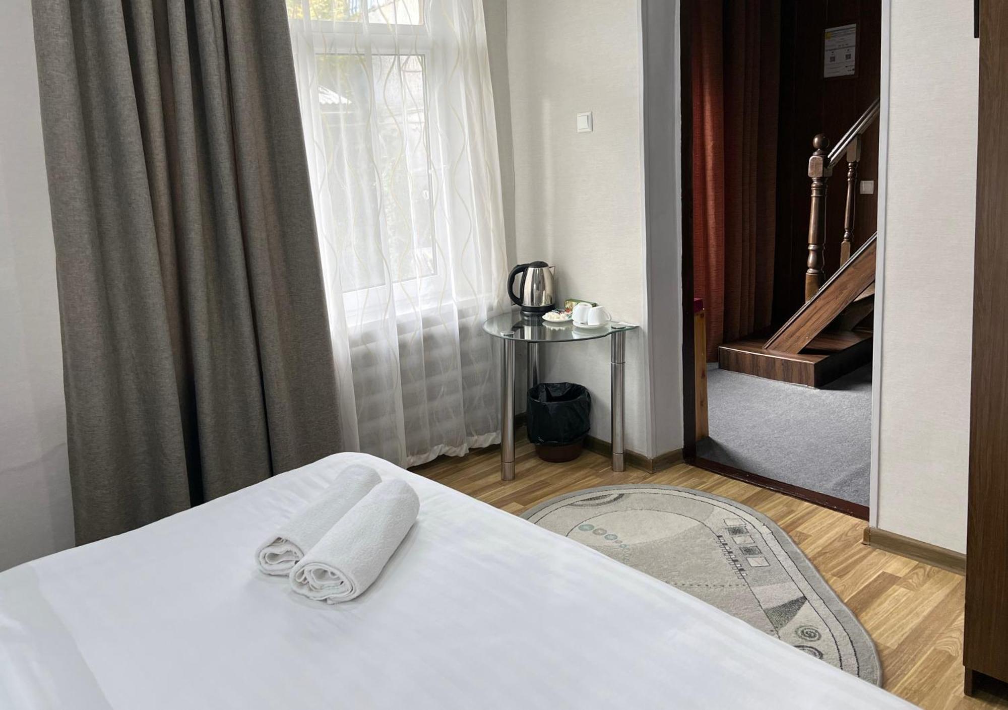 Frodo Hotel Tasken Kültér fotó